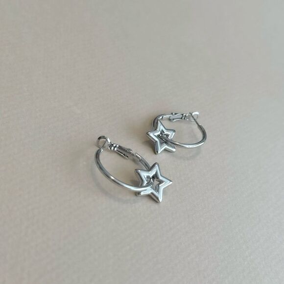 Star Hoop Earrings M1209 - Picture 4 of 5